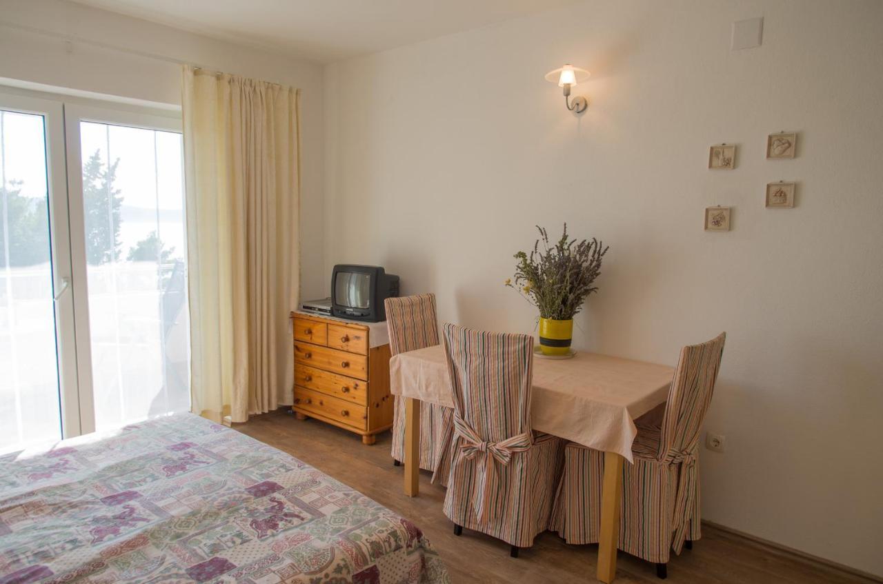 Milica Garden Apartment *